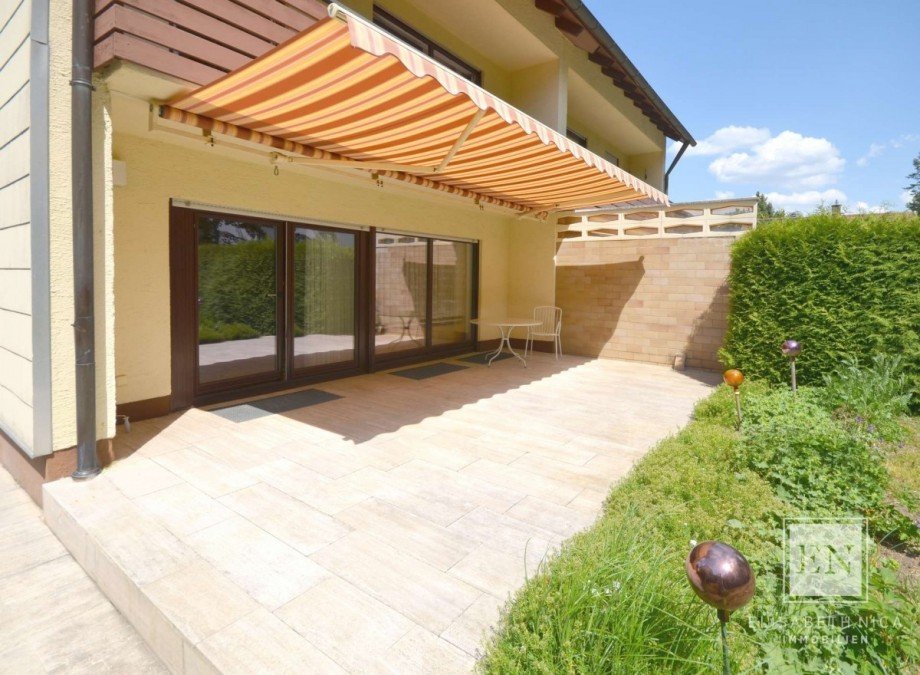 Terrasse Doppelhaush�lfte H�henkirchen-Siegertsbrunn