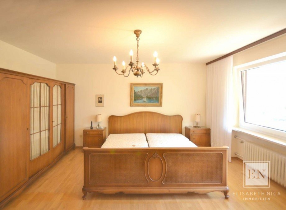 Schlafzimmer Doppelhaush�lfte H�henkirchen-Siegertsbrunn