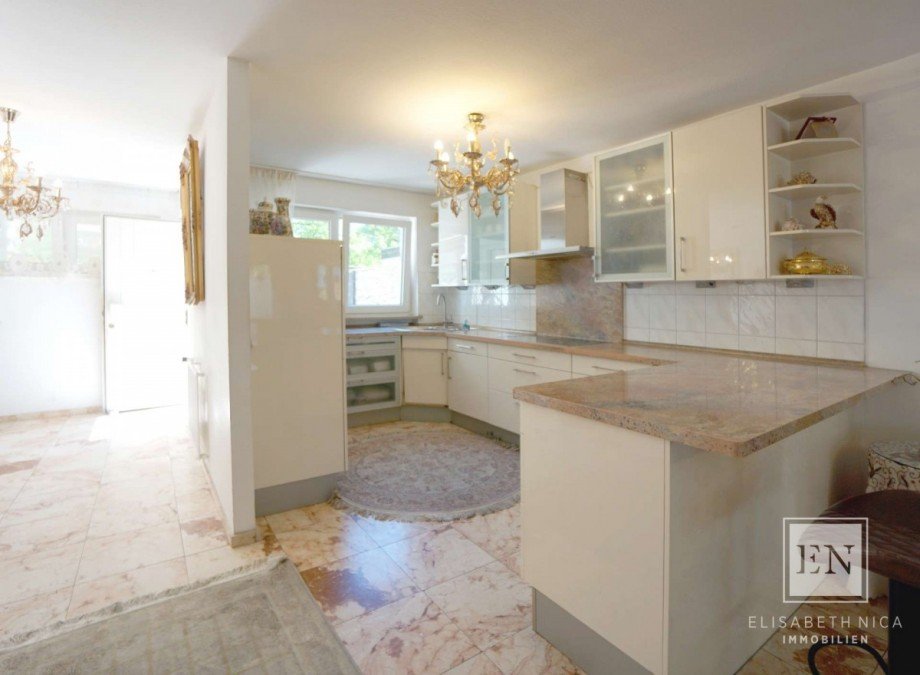 K�che und Eingang Reihenmittelhaus M�nchen