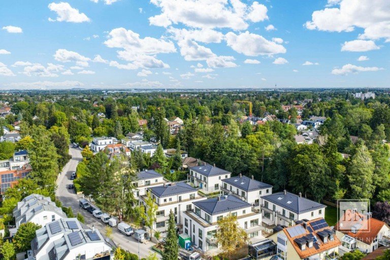 Blick auf das Projekt 03 M�nchen Doppelhaush�lfte Doppelhausvilla mit gro�e Garten