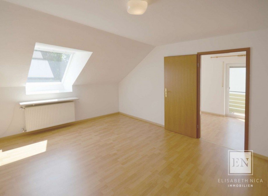 Zimmer Dachgeschoss Doppelhaush�lfte H�henkirchen-Siegertsbrunn